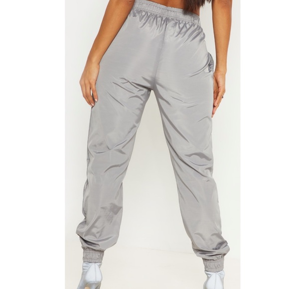 Silver Grey Shell 3D Pocket Detail Joggers Parachute Pants S New - Picture 3 of 4